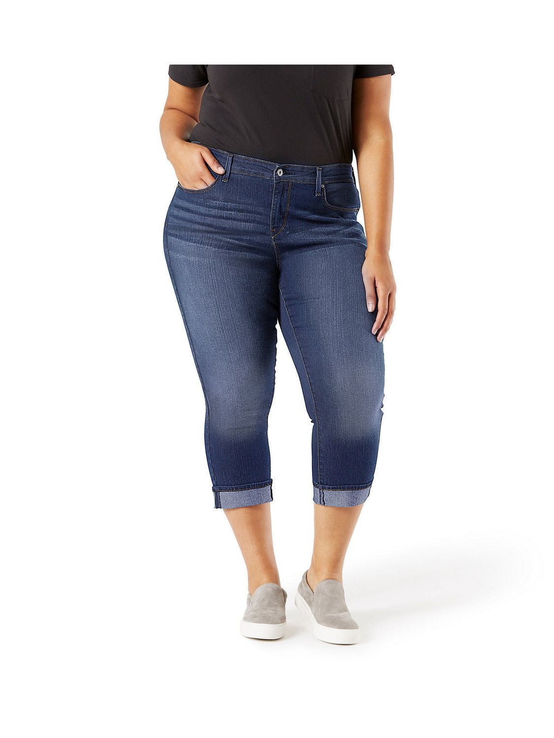 Levi Strauss Signature.™ Women's Plus Modern Capri