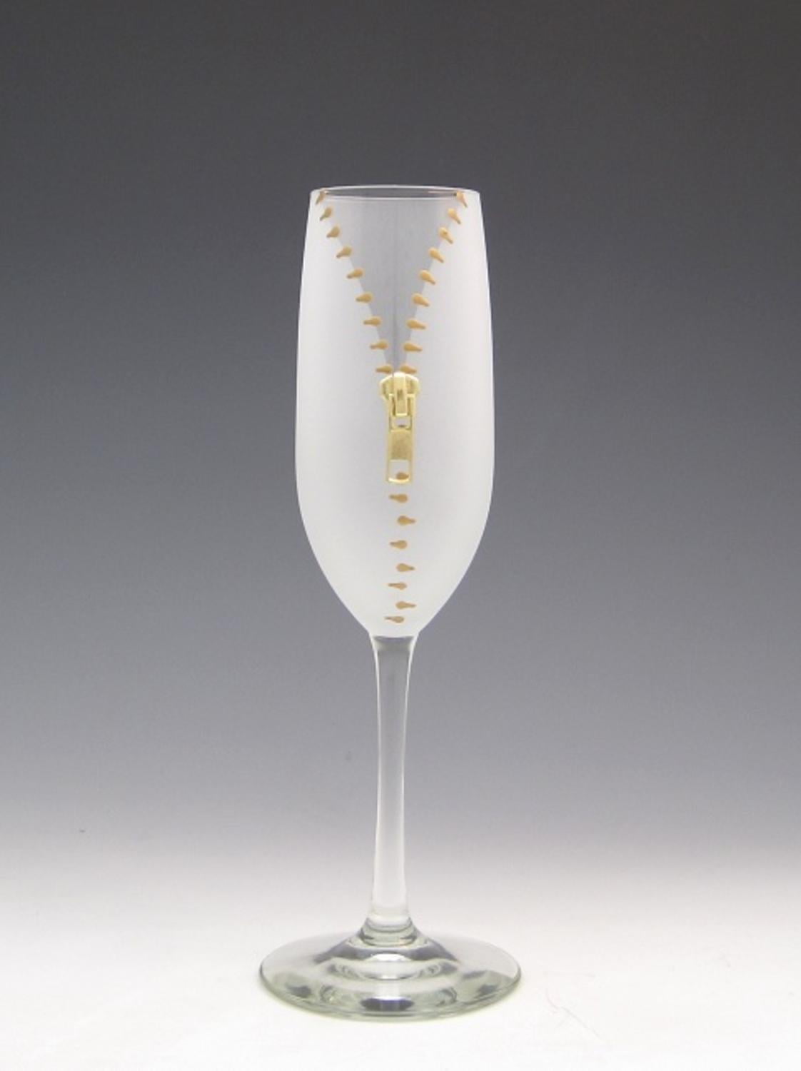 Set of 4 XYZ Gold Zipper Etched Champagne Flute Drinking Glasses 8