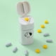 thumbnail image 2 of Triturador y cortador, ideal para ocultar medicamentos en golosinas. Vaso extraíble. 5en1 Blanco, 2 of 9