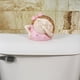 thumbnail image 4 of Estatua de baño con niño sujetándose la nariz, decoración divertida para niños, 4 of 6