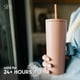 thumbnail image 5 of Vaso aislante Simple Modern Classic de 710 ml, color negro medianoche, 5 of 9