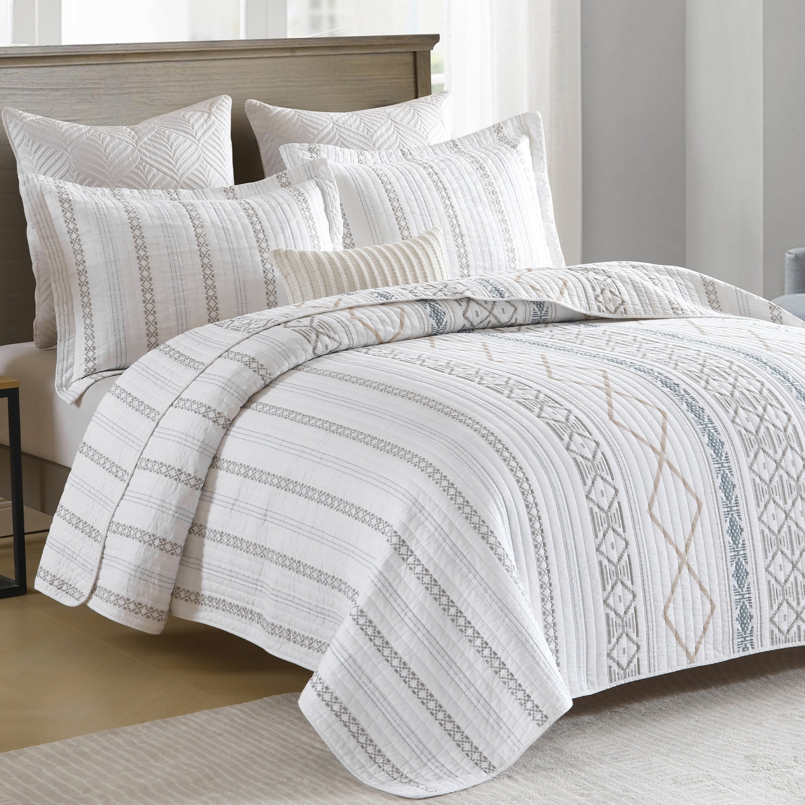 SahSahCasa Boho Quilts Queen Size, 100% Cotton Queen Comforter Set for Bed, Bohemian Geometric Striped Quilted Bedspread, White Quilt Bedding Set All Season, 3 Pieces