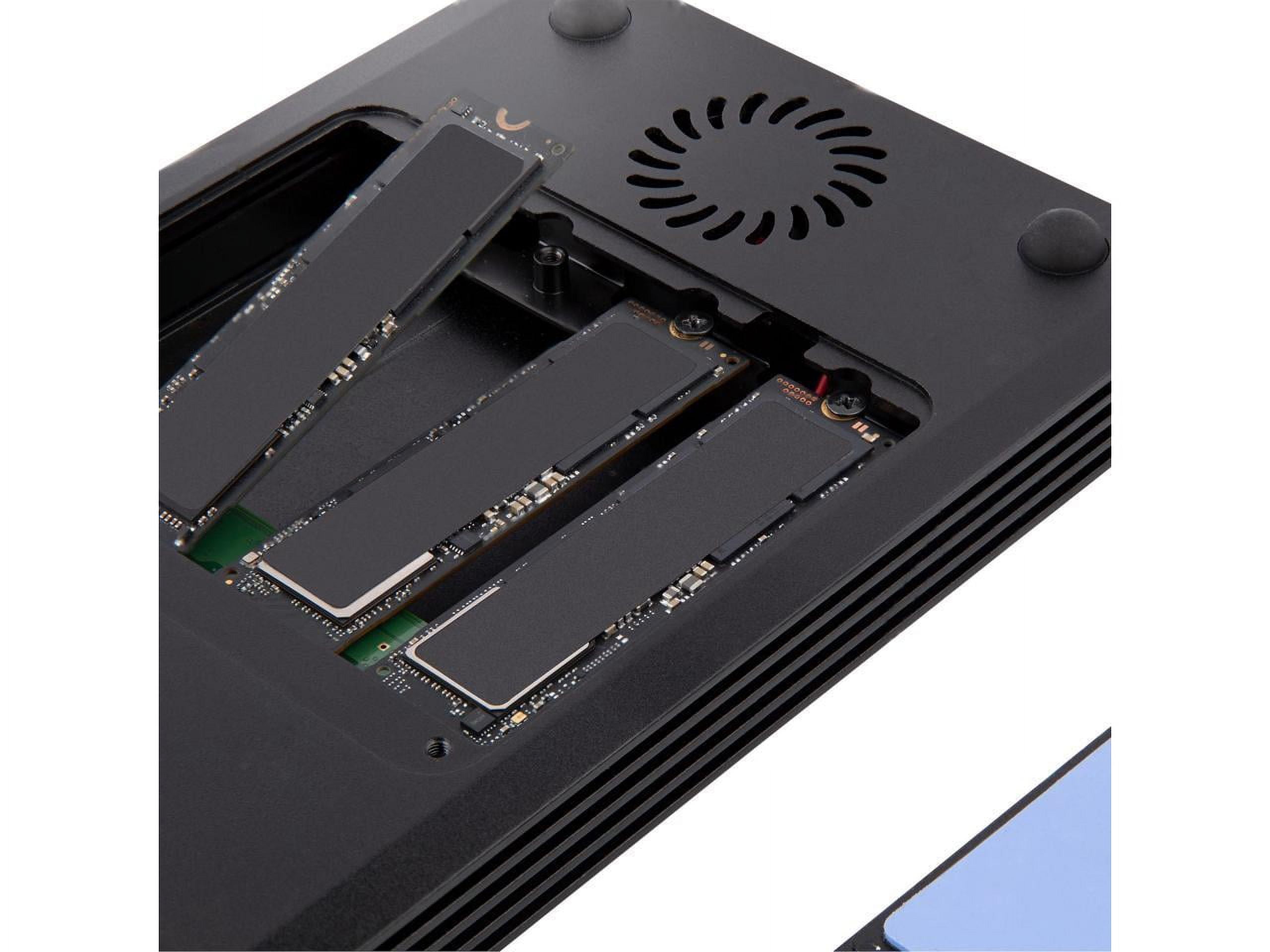 StarTech.com 4 Bay Thunderbolt 3 NVMe Enclosure, For M.2 NVMe SSD Drives, 1x DisplayPort Video and 2x TB3 Downstream Ports, 40Gbps