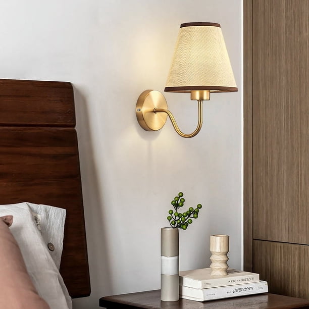 Lámpara de pared creativa americana Lámpara de pared de estilo europeo para dormitorio de hotel Lámpara de pared para sala de estar Lámpara de pared para pasillo interior simple