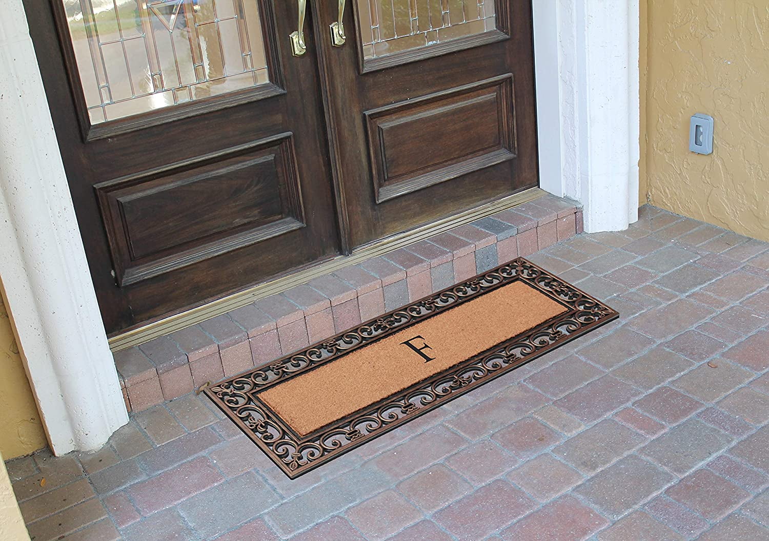 A1 Home Collections Outdoor Paisley Monogrammed F Doormat, Bronze/Black, 47.25 in x 17.71 in
