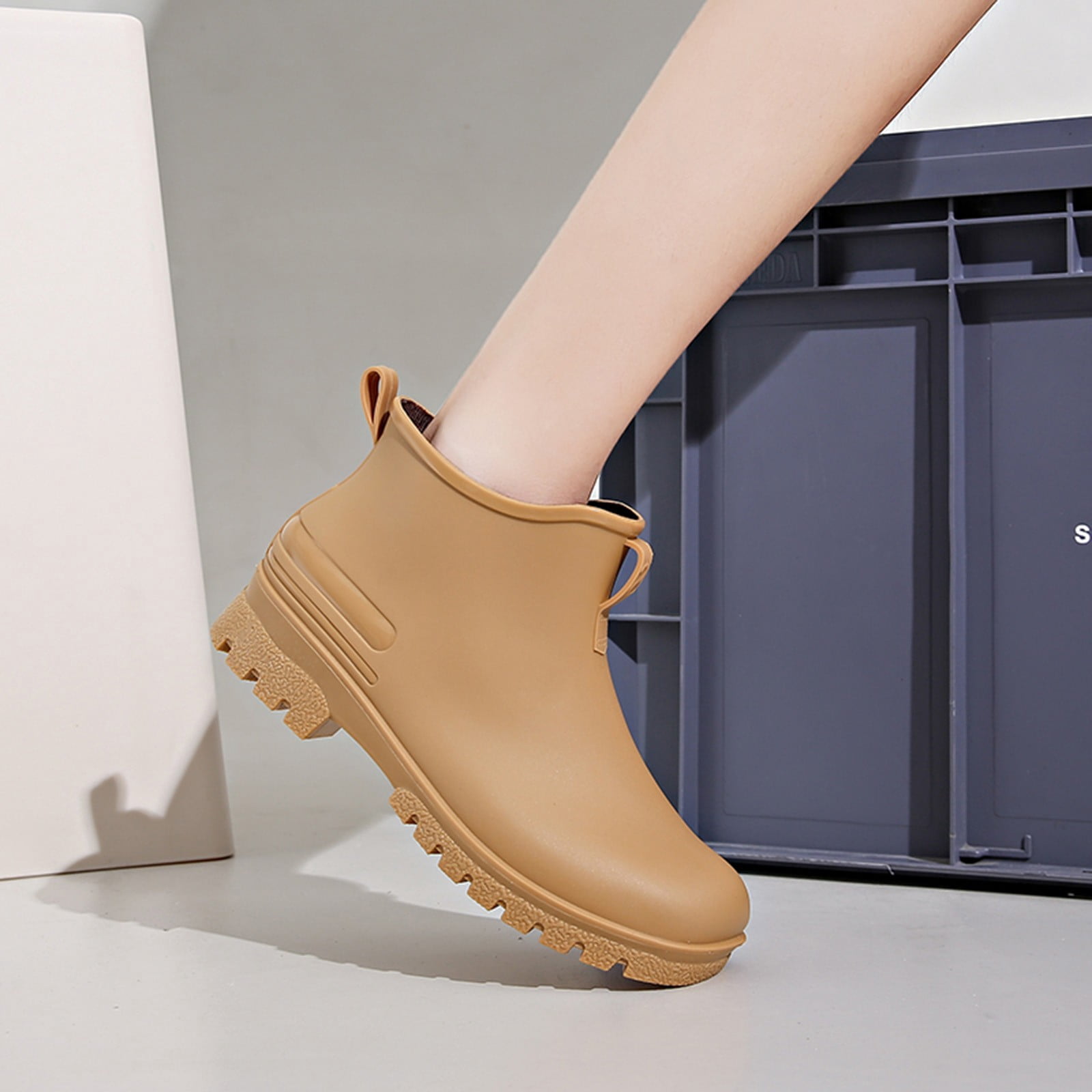 IUJSOY Short Rain Boots Women Fashion Waterproof Chelsea Boots for Women Outdoor Mud Garden Shoes