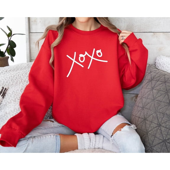 XOXO Sweatshirt, Valentine's Day Sweater, Love Sweatshirt, Xoxo Crewneck, Her, Red Sweatshirt, Valentine Crewneck, Vday Sweater TSHIRT All Size S-5XL