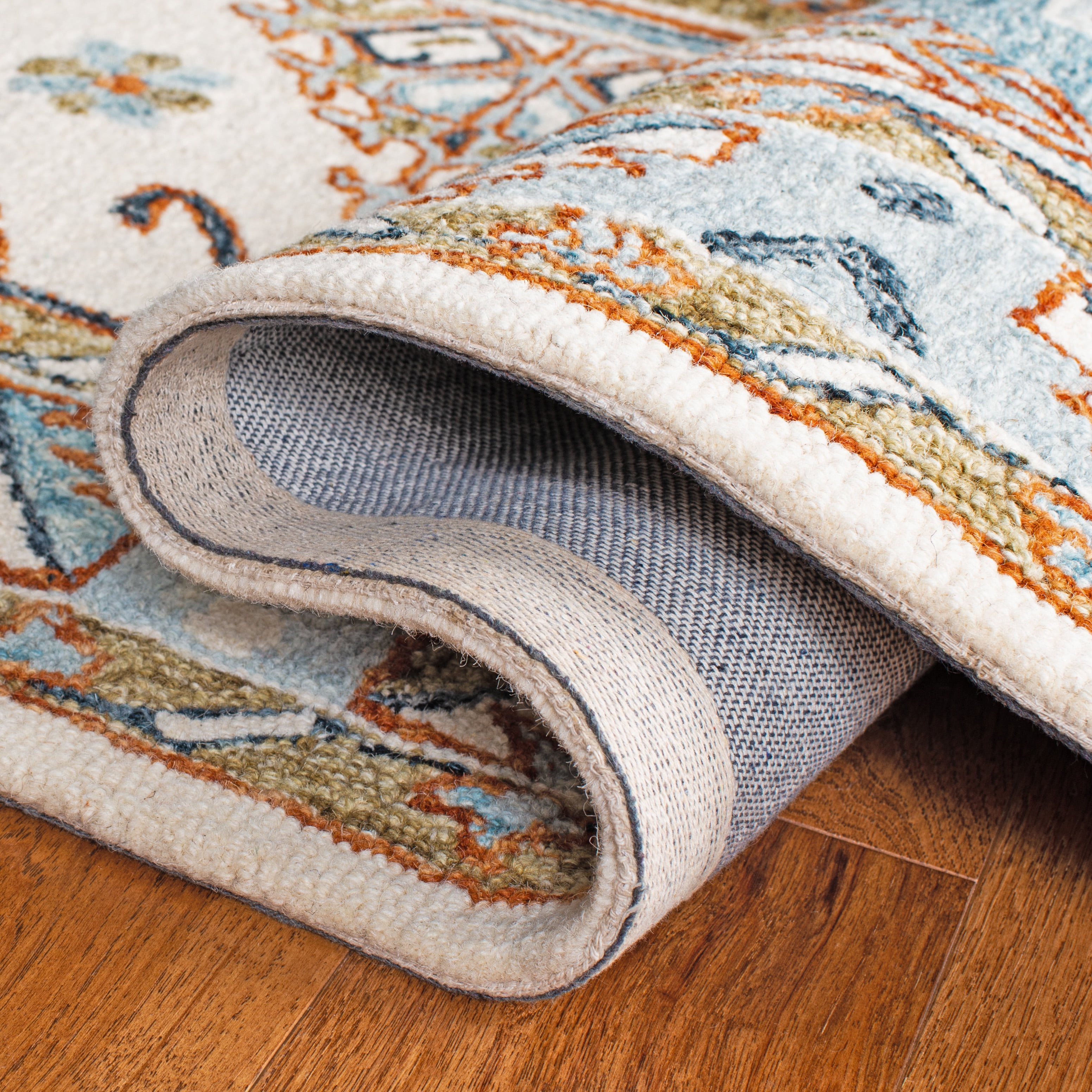 SAFAVIEH Capri Cletus Medallion Wool Area Rug, Ivory/Rust, 9' x 12'
