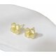 thumbnail image 3 of Pendientes de cuatro hojas para mujer, diseño ligero, temperamento, pendientes exquisitos y compactos de alta gama, 3 of 7