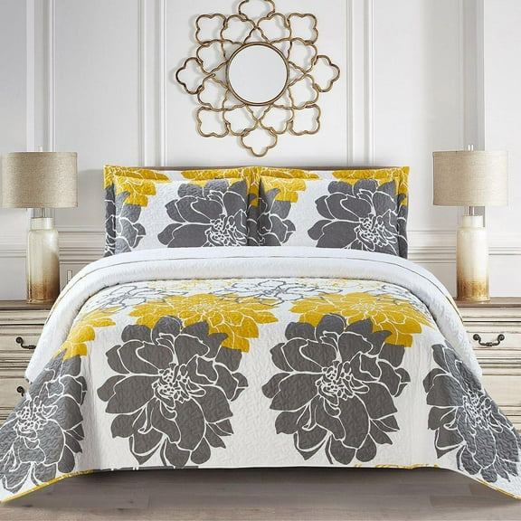 Helena Gold Oversize Quilt / Bedspread Set