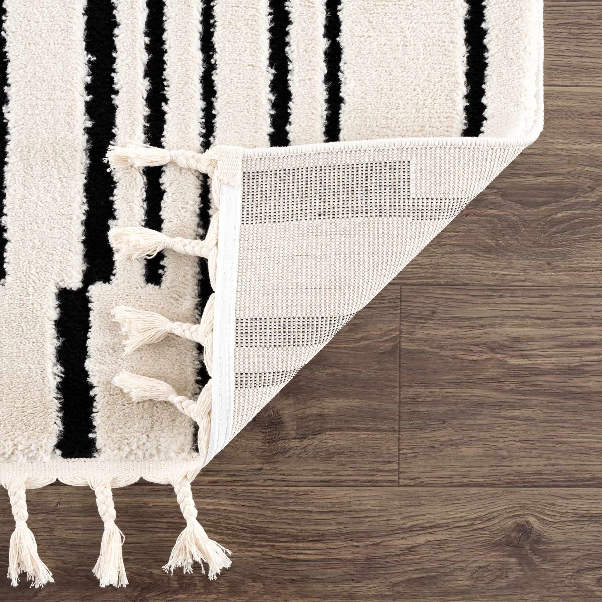 Hauteloom Deren Hallway, Kitchen Bohemian Shag Runner Rug - Soft Shaggy Farmhouse - High Plush Pile - Black, White, Cream, Light Beige, Ivory - 2'7" x 7'3"