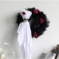 thumbnail image 2 of Leutsin une Couronne de Roses d'Horreur Suspendues sur la Porte Blanche Fantôme, 2 of 3