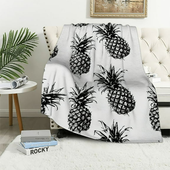 Autua Pineapple Pattern Warm Lightweight Blanket Soft Fleece Blankets for All Seasons 40x50in