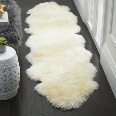 Safavieh Transitional Animal Runner Rug, 9' x 2'