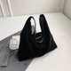 thumbnail image 4 of Bolso Hobo 2271 (), 4 of 9
