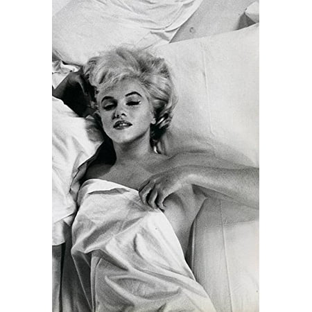 RARE Photograph of Marilyn Monroe Hot Mess  Bed 12x18 Art Printed (Marilyn Monroe Best Photos)
