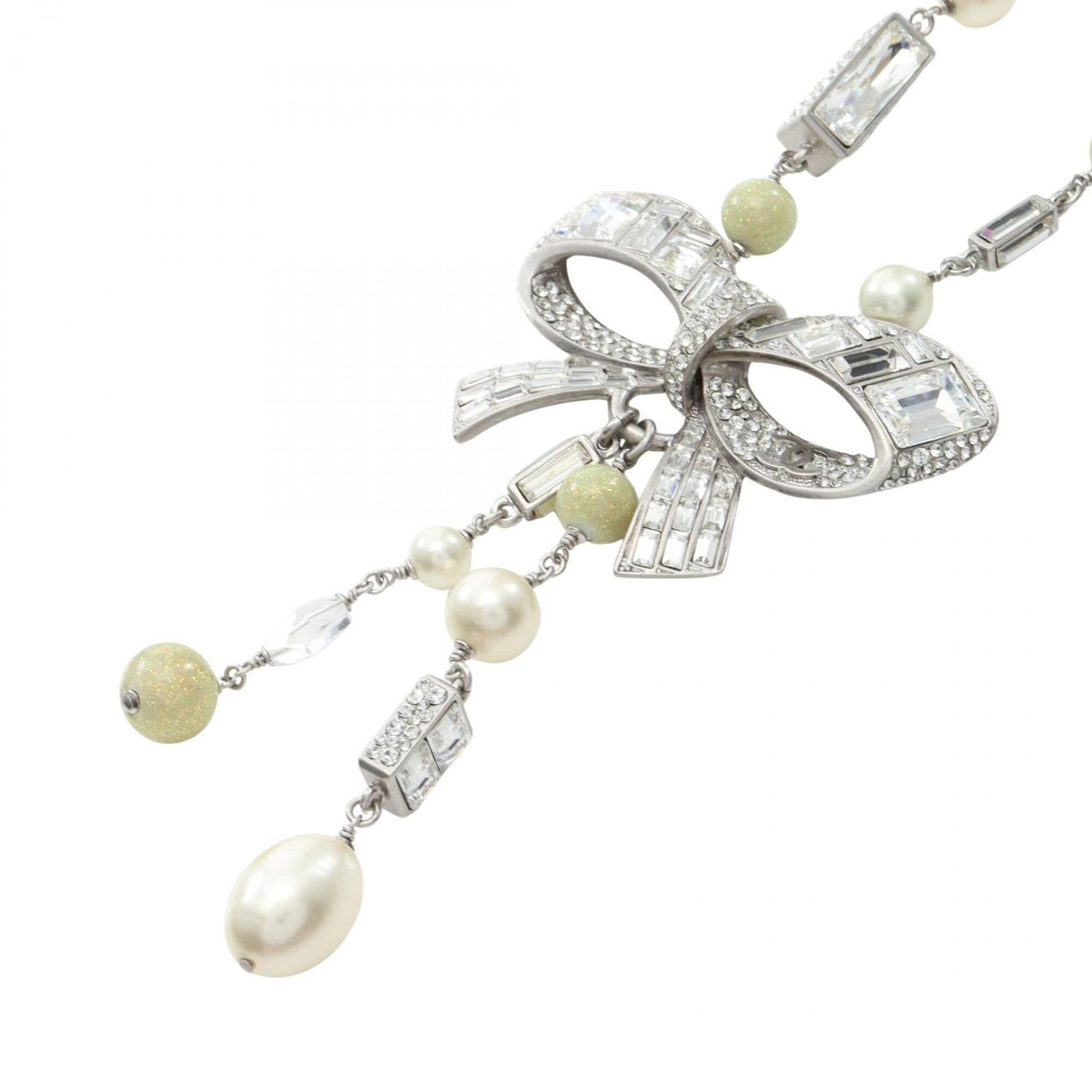 Coco Chanel Pearl Necklace
