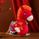 thumbnail image 1 of año Nuevo Chino 2026: Caballo de peluche como decoración de mesa para el hogar, la oficina o el coche - decoración tradicional del Festival de Primave 12 cm, 1 of 10