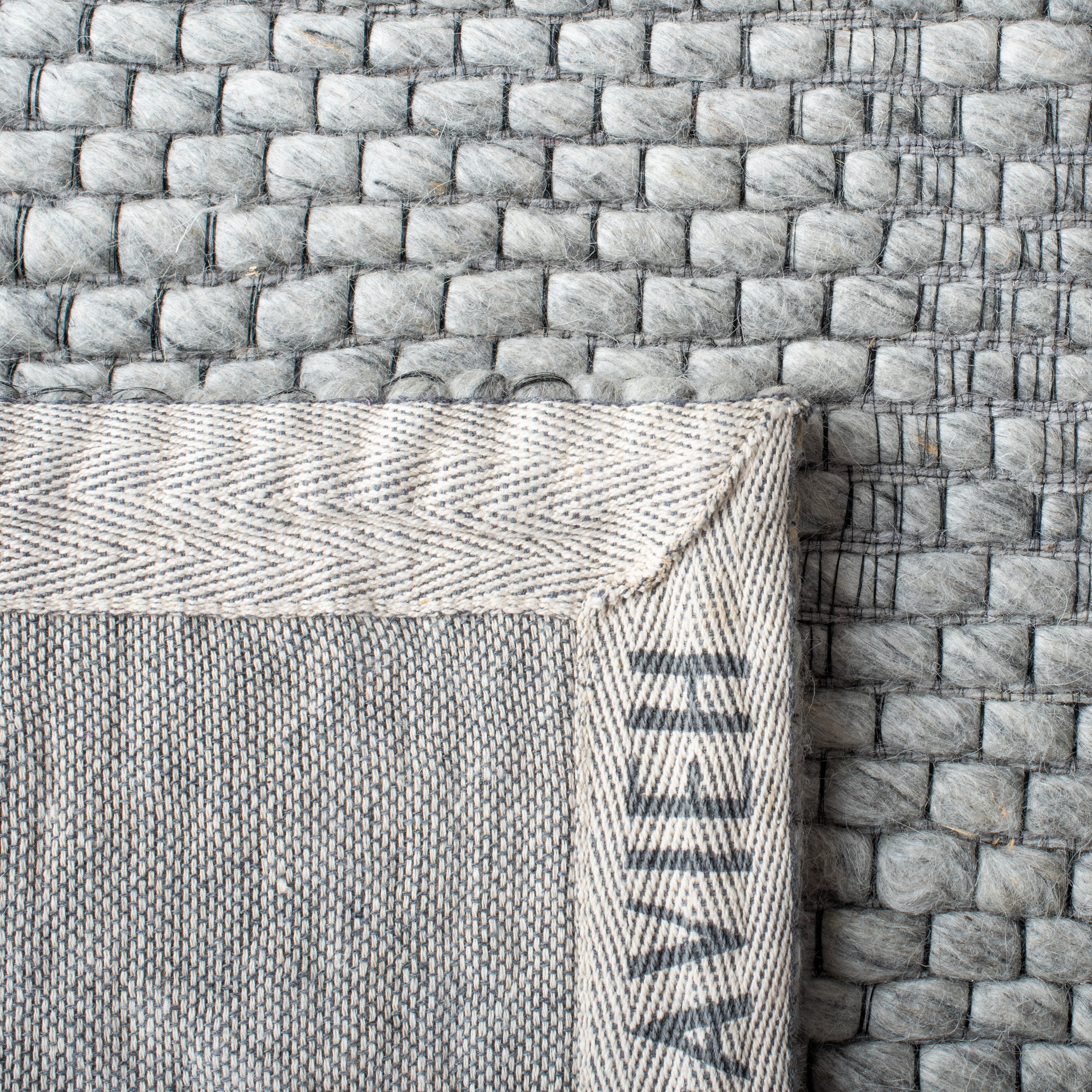 SAFAVIEH Marbella Aria Diamond Area Rug, Silver/Grey, 5' x 8'
