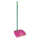 thumbnail image 1 of NOVICA RECOGEDOR PLASTICO CON MANGO ROSA Novica 150-RS, 1 of 1