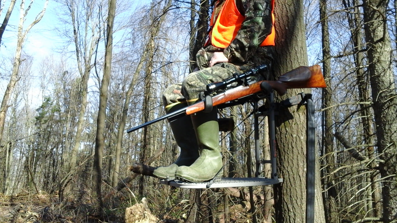 High Point Products Gun Holder for Tree Stand, Hunting, Fits All Shot Guns, Muzzle Loaders, Fits Square ¾ and 1 inch Tree Stands, Clamps On for Easy Assembly