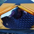 thumbnail image 4 of Colchón de camping Widesea con almohada para mochilero, con bomba, verde, 4 of 5