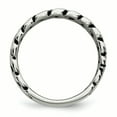 thumbnail image 2 of Bague en Acier Inoxydable Poli avec Motif de Bande de Roulement Taille 8, 2 of 3