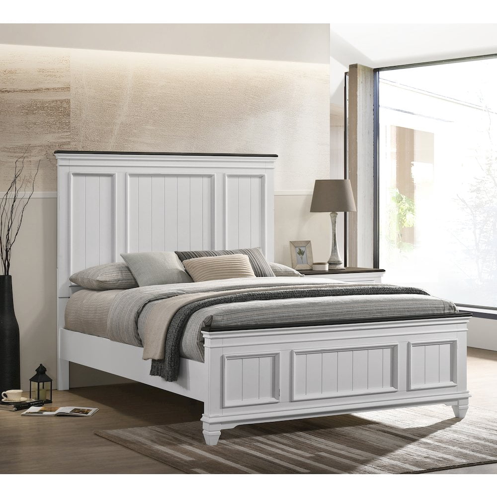 Roundhill Furniture Clelane Shiplap Wood Panel Bed, Queen, Weathered White and Gray