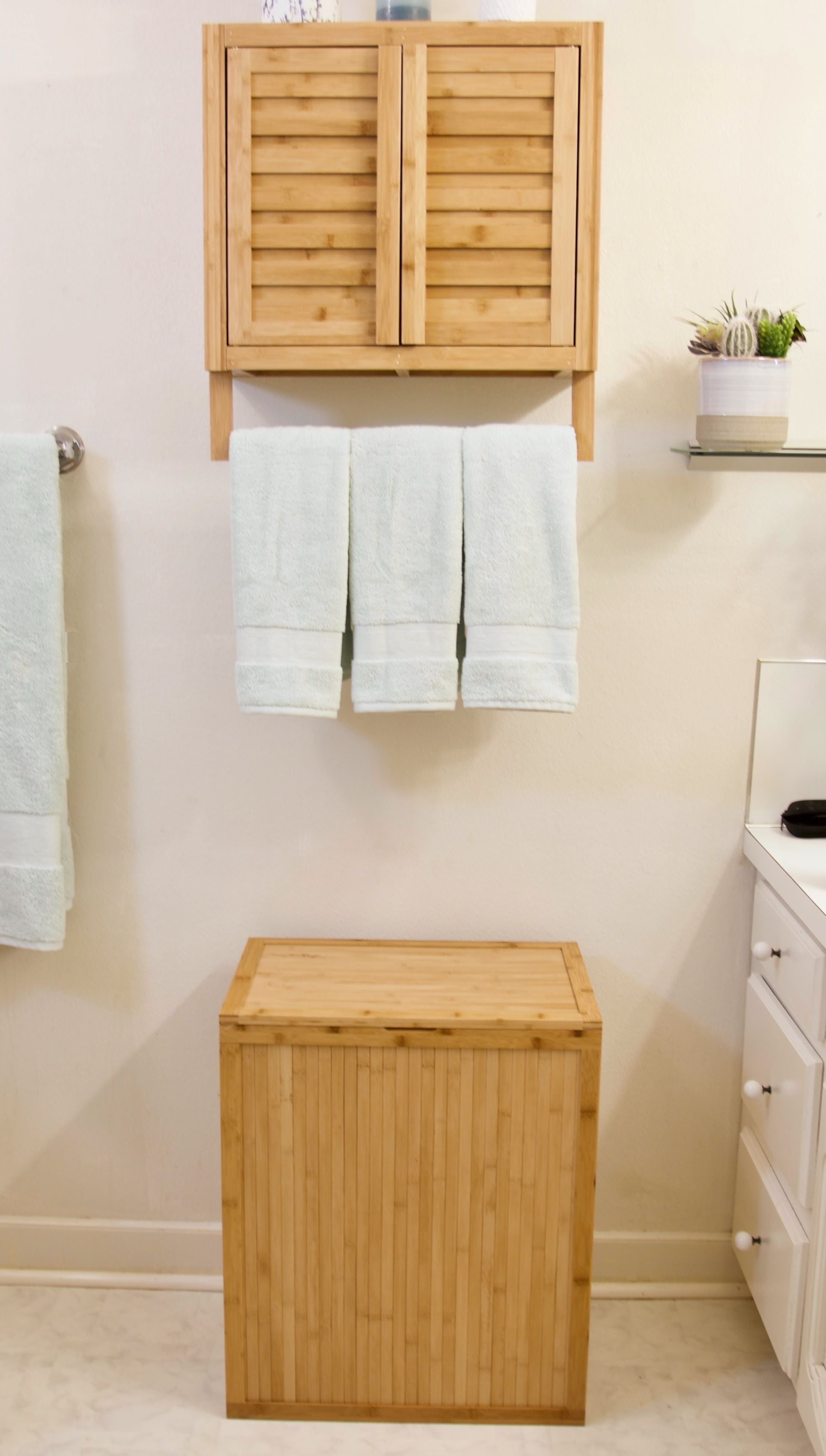 Eccostyle by CCL Solid Bamboo Folding Clothes Hamper with Removable Laundry Bag
