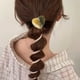 thumbnail image 3 of Horquillas con corazones para mujeres y niñas. Accesorios para el cabello antideslizantes para peinados rizados y ondulados., 3 of 5