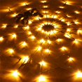 thumbnail image 3 of Decoraciones de Halloween con telarañas, luz de telaraña negra de Halloween con 70 luces LED de red naranja impermeables y 1 araña negra para tema aterrador de Halloween oso de fresa Electrónica, 3 of 5