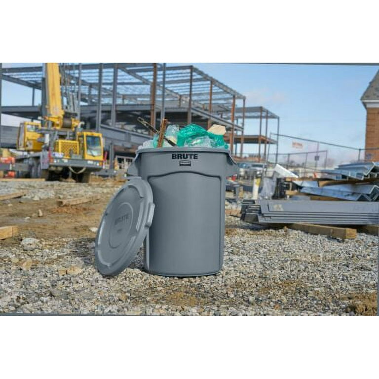 Rubbermaid FG263200GRAY Brute Trash Container 32 Gallon Gray