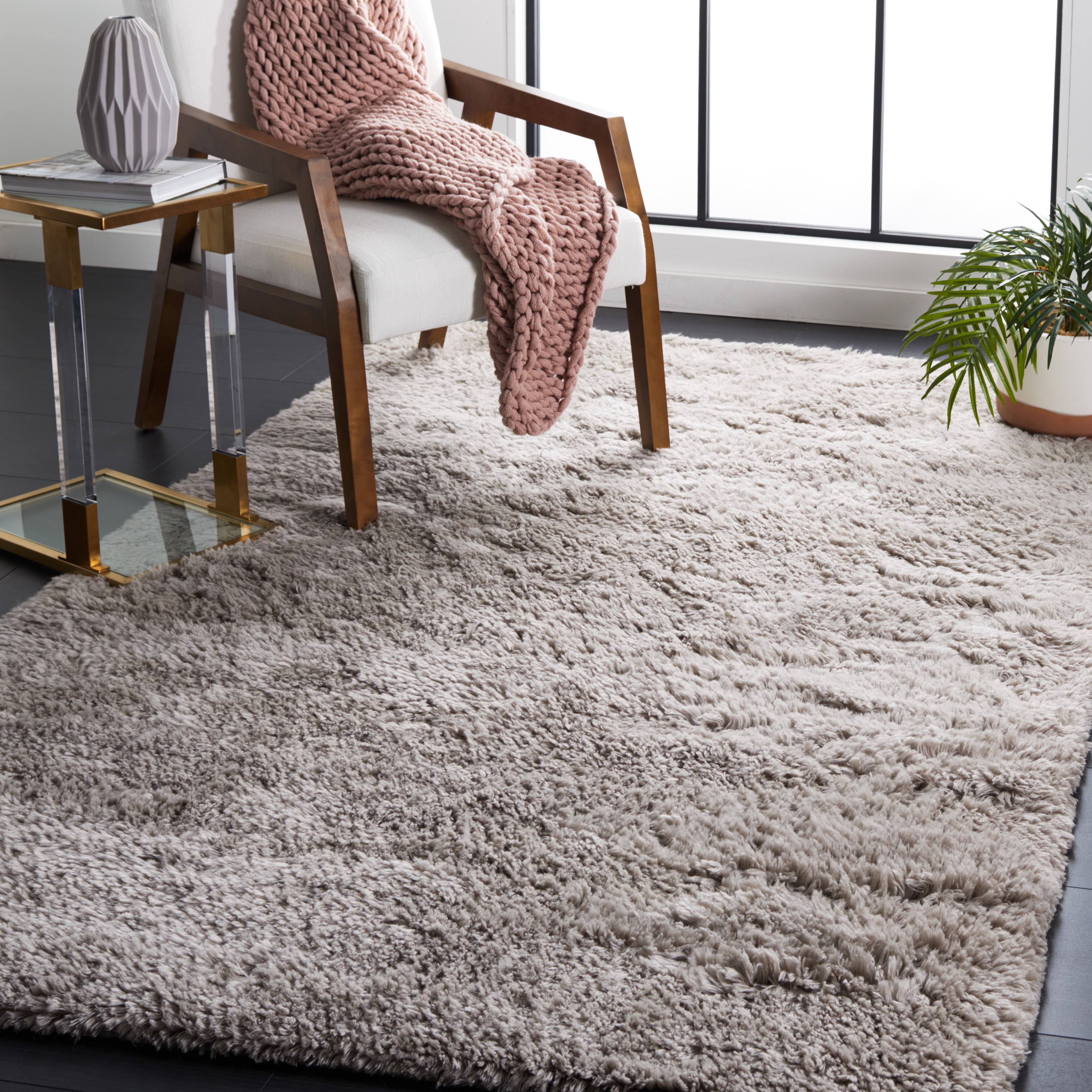 SAFAVIEH Casablanca Genette Solid Area Rug, Grey, 6' x 9'