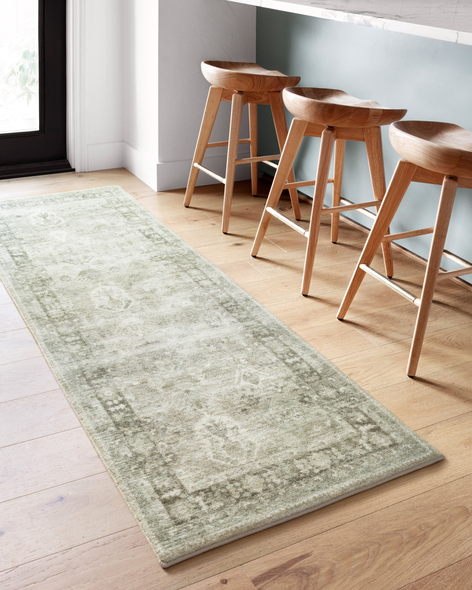 Loloi Rosette Steel / Graphite 5'-0" x 7'-6" Area Rug