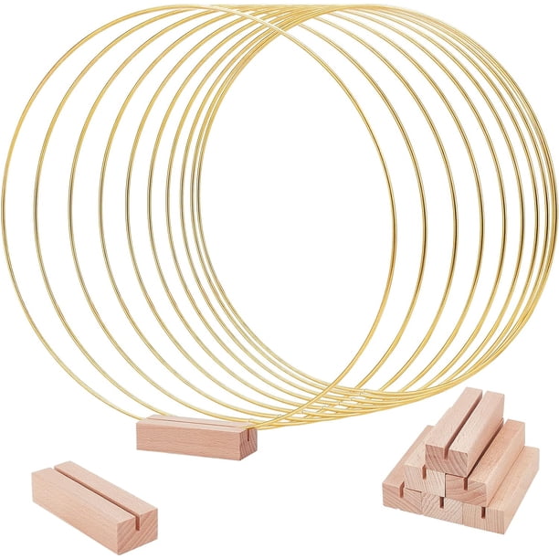 Kit de 10 centros de mesa con aro floral de metal de 30 cm (12 pulgadas) con base de madera, anillo de corona de metal y tarjetero de madera.