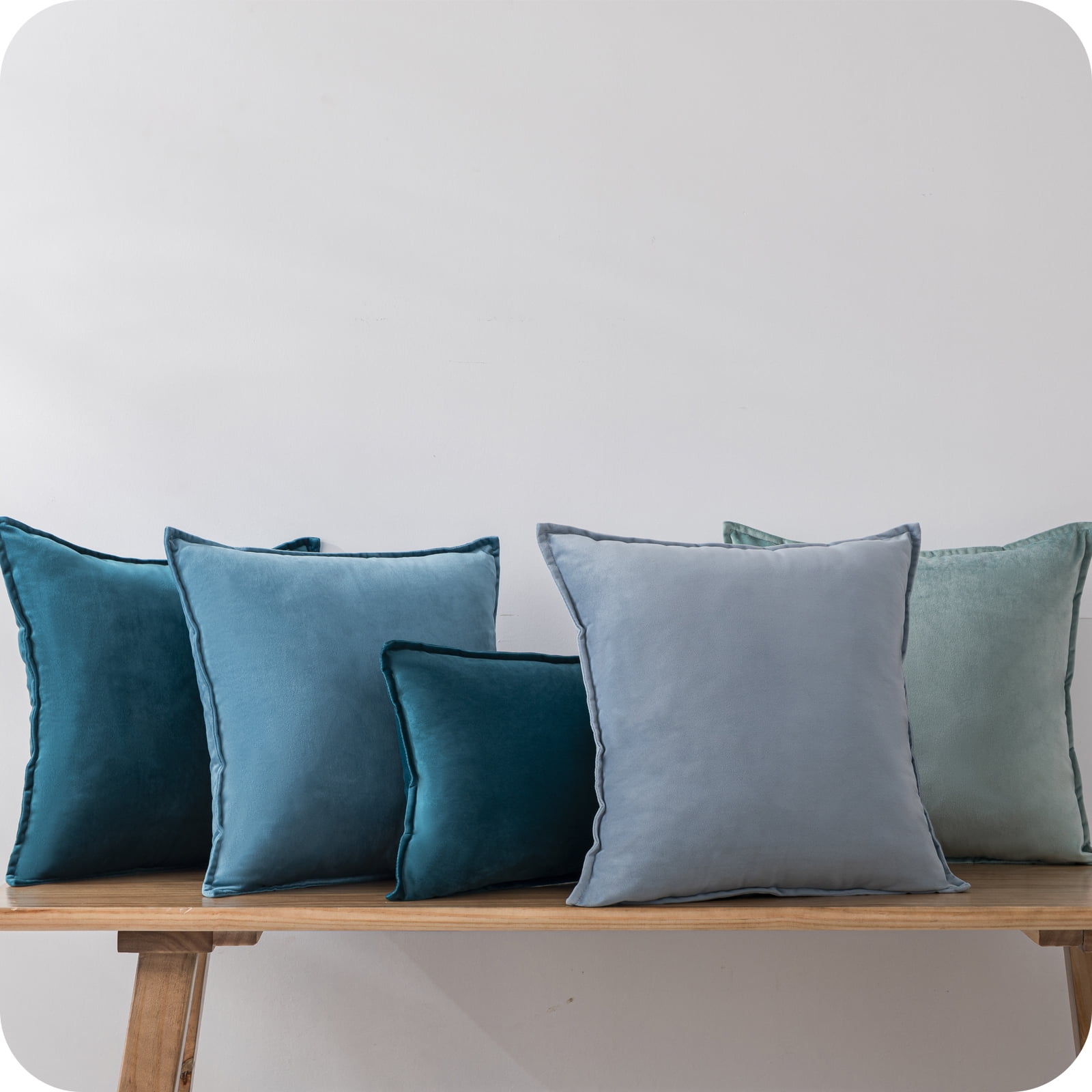 NOSTHEART Decorative Throw Pillow Covers Cushion Cases, 18x18 inch Set of 4 Luxury Soft Velvet Square Couch Pillow Covers for Sofa Bedroom Car Home Decor