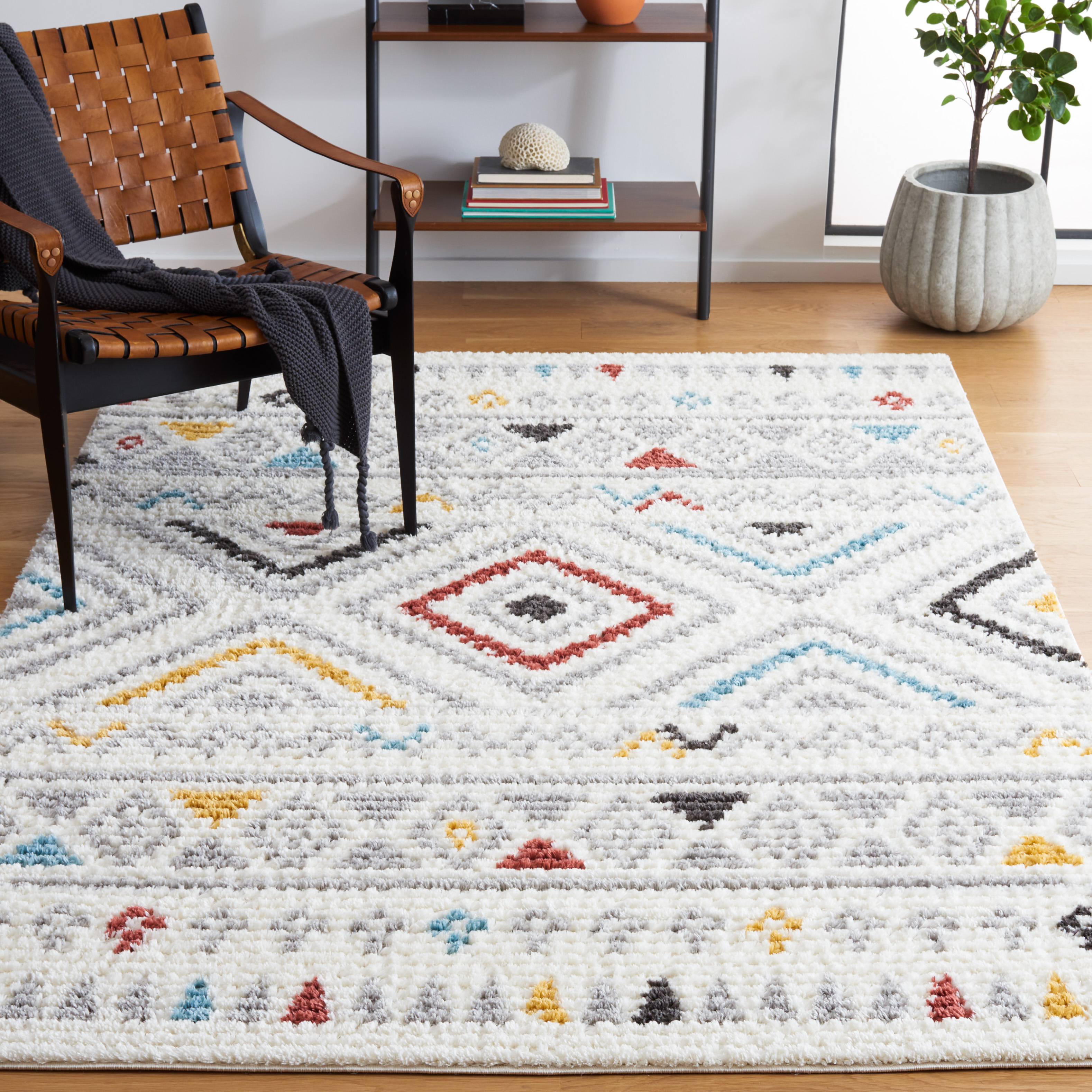 SAFAVIEH Marrakesh Gale Southwestern Polyester Area Rug, Ivory/Grey, 9' x 12'