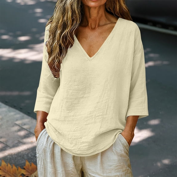 Women's Casual Three-Quarter Sleeve V-Neck Pullover Top - Relaxed Fit Blouse for Everyday Wear