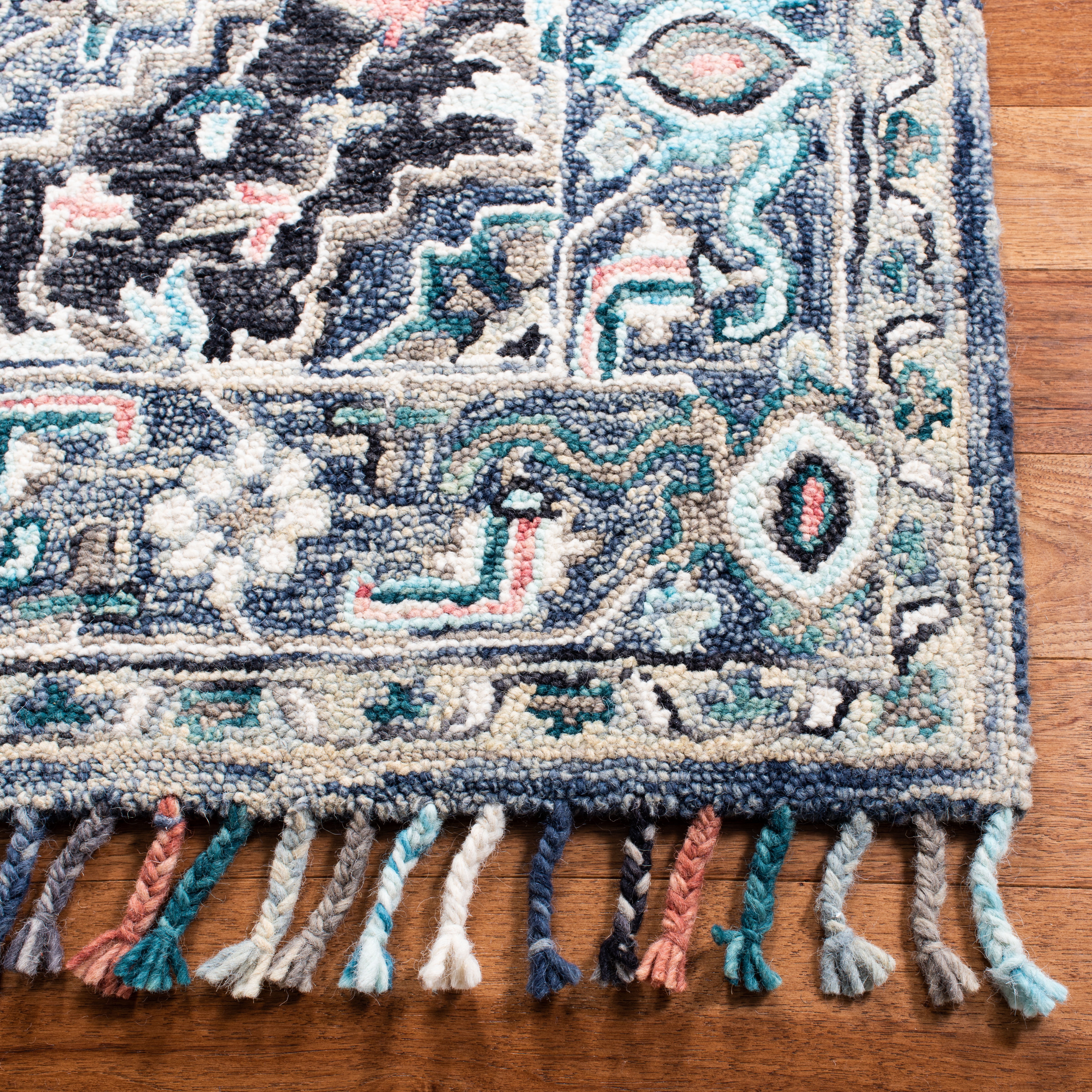 SAFAVIEH Aspen Rihanna Oriental Area Rug, Pink/Blue, 3' x 3' Square