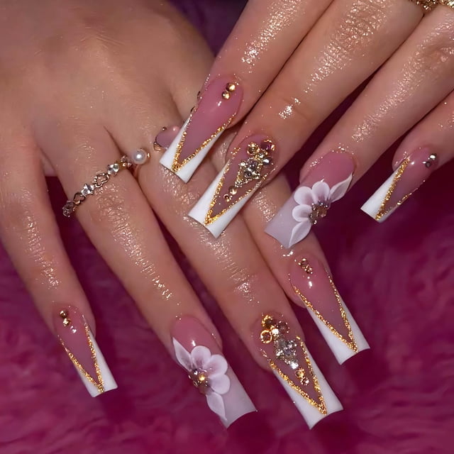 Uñas postizas adhesivas QQPPOLIU 24 piezas French Nude con pedrería