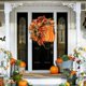 thumbnail image 3 of Corona de calabaza grande Savlot de 32 cm para otoño, ideal para decorar la puerta principal, Acción de Gracias, hojas de arce y cosecha otoñal, ideal para el jardín del hogar., 3 of 7