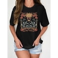 thumbnail image 1 of T-shirt pour Femmes,'soleil avec Yeux Fermés Fleur Carrée' Imprimé, Mode Minimaliste Rétro, Col Rond, Décontracté et Confortable, T-shirt à Manches Courtes Sportif, 1 of 6