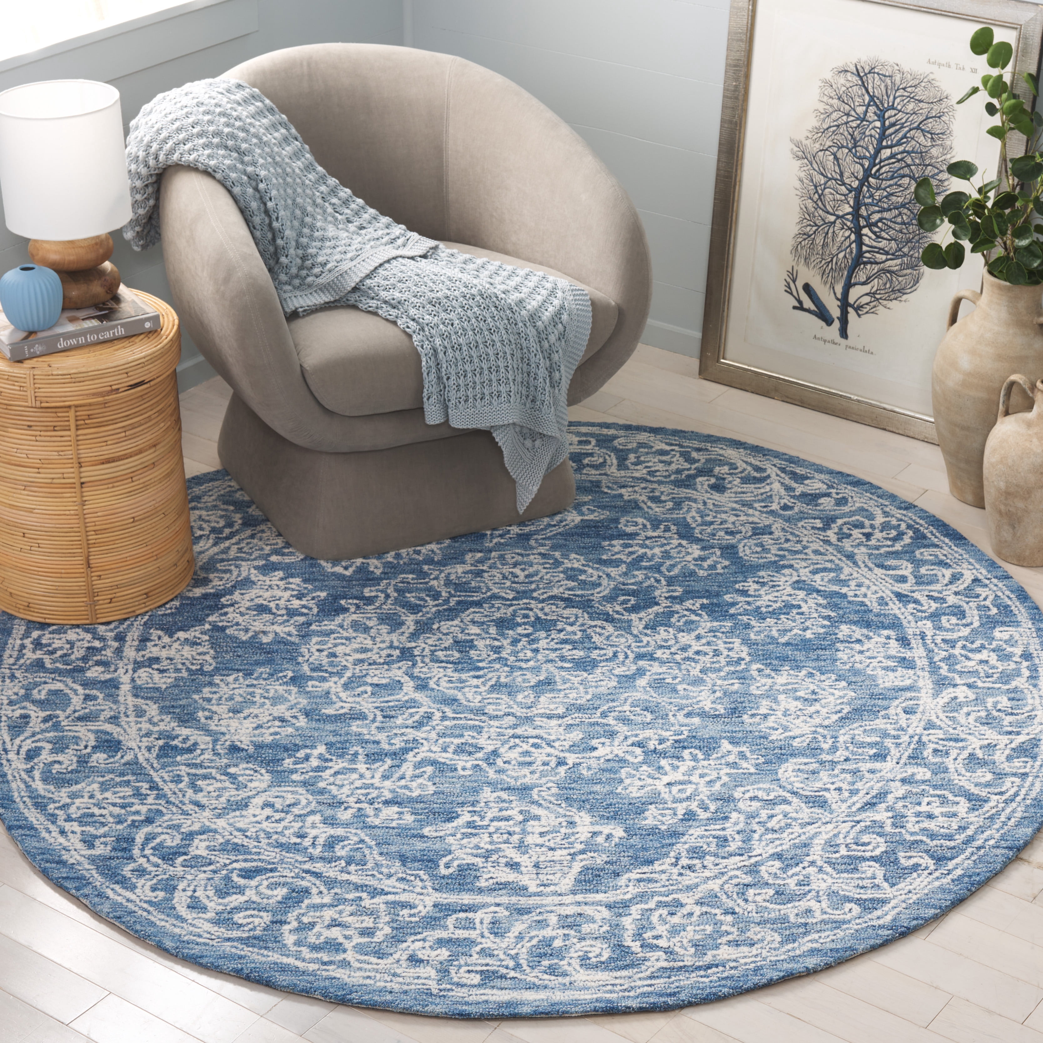 SAFAVIEH Ebony Ailbhe Medallion Area Rug, Ivory/Blue, 6' x 6' Round