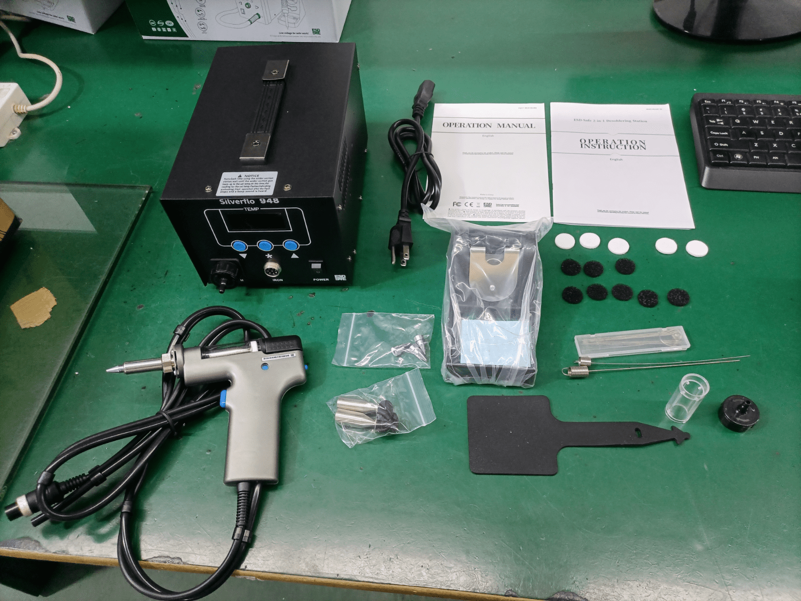 90W Desoldering Station Vacuum Soldering Iron Suction Tin Gun Solder Station Kit