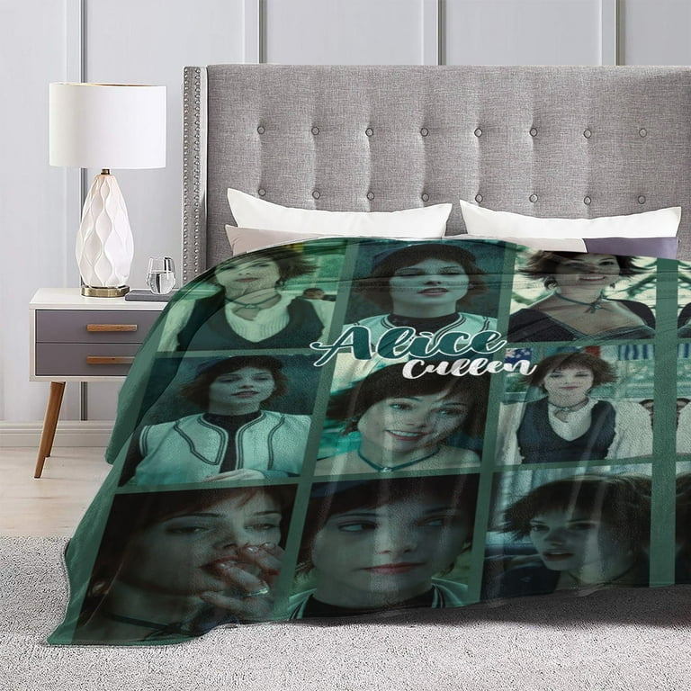 Twilight fleece blanket hotsell