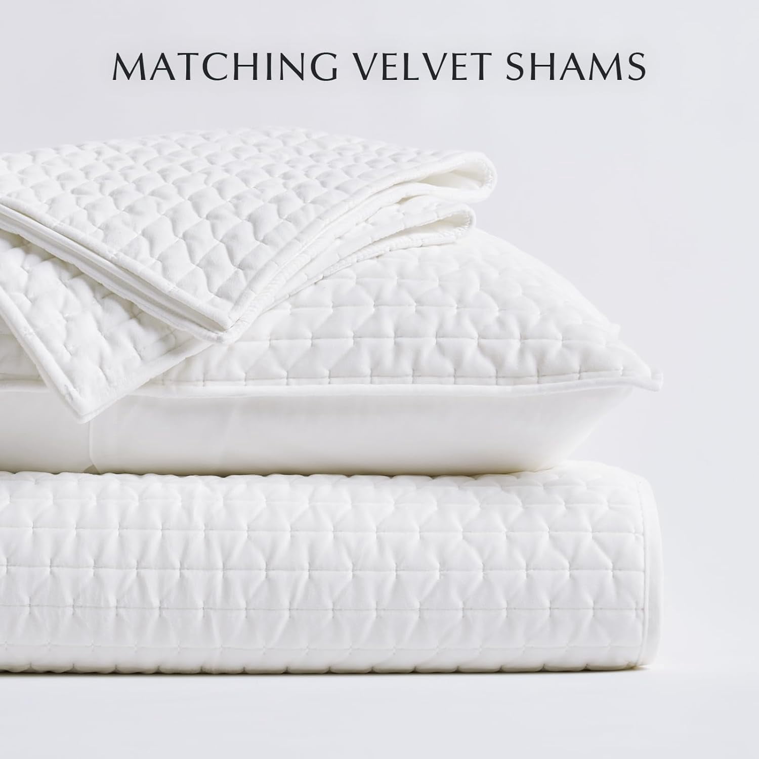EVERGRACE Luxury Velvet Quilt Set Queen Size 3 Piece, Soft Cross-Stitch Velvet Comforter Set with Pillow Shams, Lightweight Coverlet Bedspread for All Seasons, Bright White