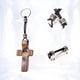 thumbnail image 5 of 4 Llaveros de Madera de Nogal en Forma de , de Mano, para Aliviar el Estrés con la Punta de los Dedos, Regalo de Bolsillo., 5 of 5