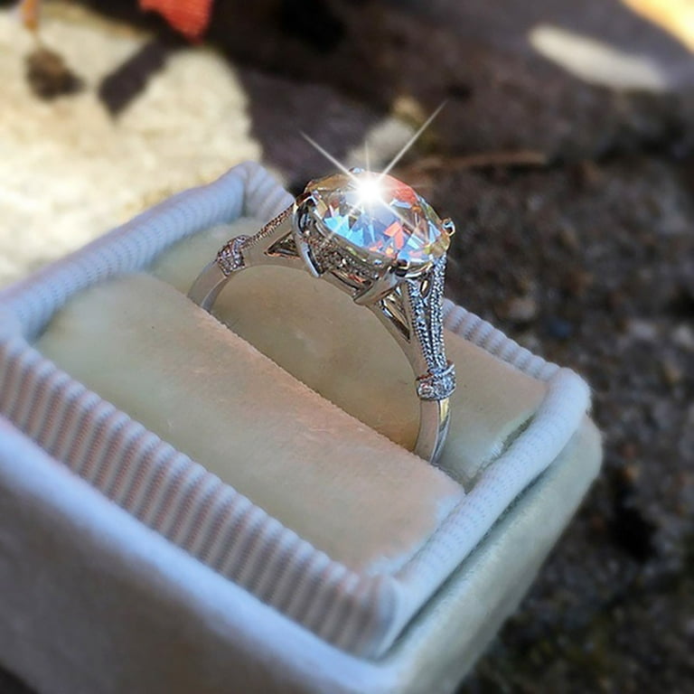 Moissanite clearance sale outlet