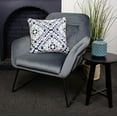 thumbnail image 1 of Coussin garni de plumes de luxe Dolce, 1 of 3