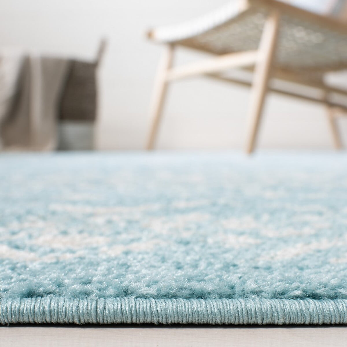 SAFAVIEH Tulum Ronald Distressed Area Rug, 4' x 6', Turquoise/Ivory